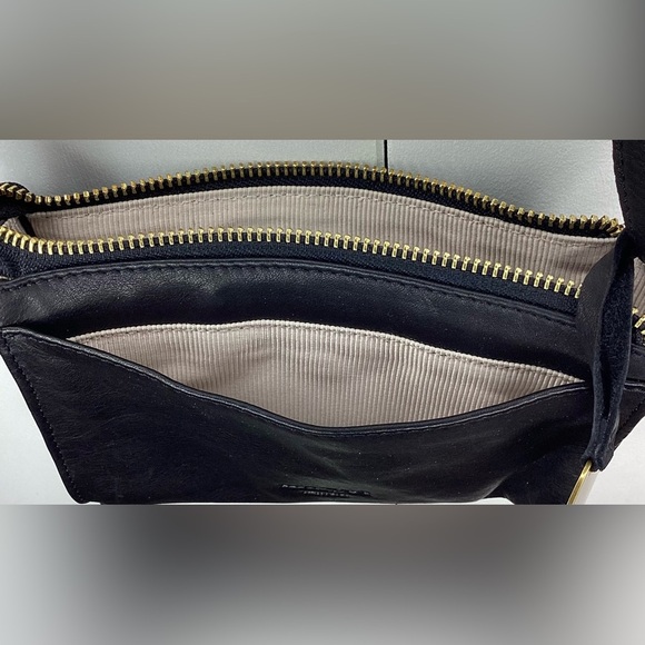 Margot genuine black leather crossbody bag. 7 x 5. - Picture 7 of 8